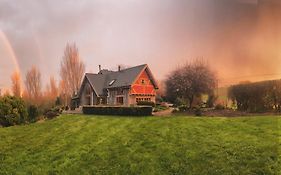 Streamside Country Manor